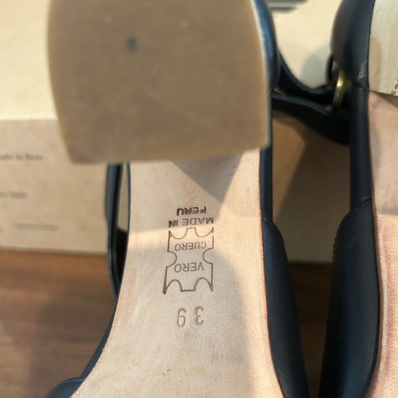 Fortress Like New Black Heels with Gold Buckle - Picture 4 of 6